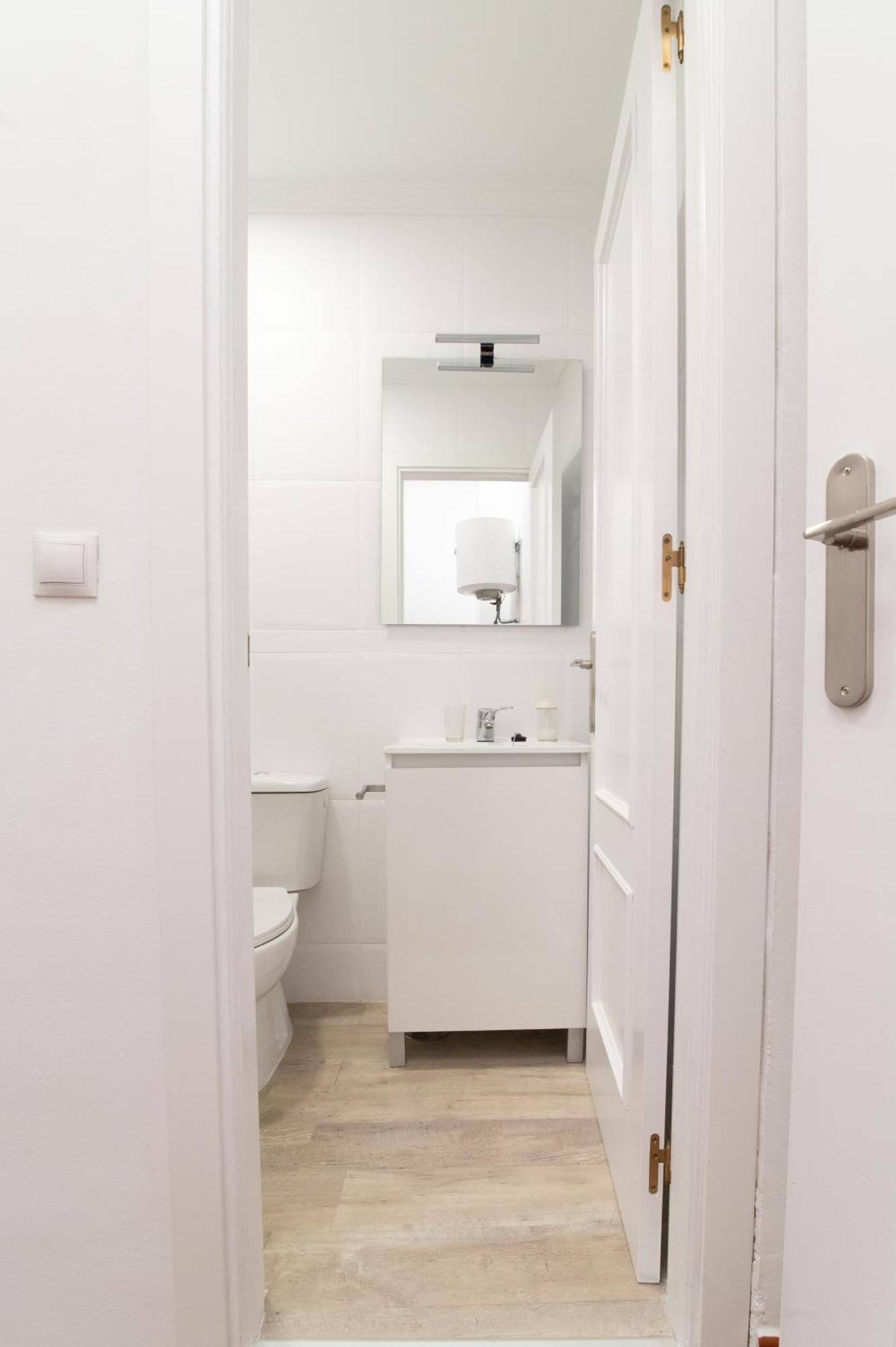 Acogedor Apartamento En Malaga Playa Екстериор снимка